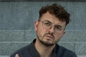 За словами Євгена, він живе там, де «іноді буває гучно», але цього разу все було особливо близько та небезпечно