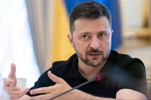 Зеленський повідомив, що постачання озброєння для української армії не припиняється, однак безкоштовної допомоги стає менше