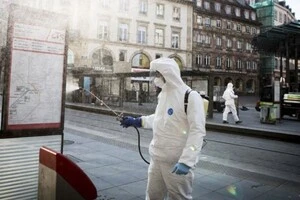 Новий варіант Covid-19 шириться Францією