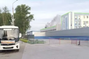 На ураженому обʼєкті досі триває пожежа