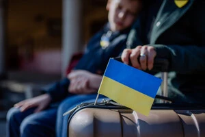 Біженці за гуманітарними програмами можуть подавати заяви на дозвіл працювати та отримати імміграційний статус