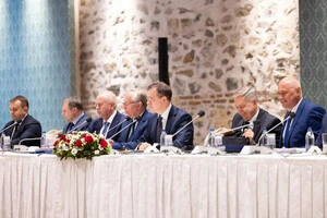 Російську делегацію очолюватиме Володимир Мединський