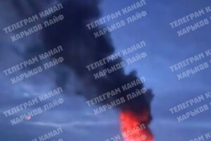 На місці влучань виникла пожежа