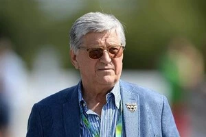 Тихонов вважає, що у Росії лише депутати можуть дозволити собі жити добре