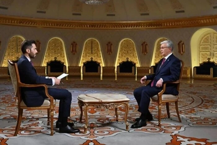 Президент Казахстану заявив, що йде з посади, але є нюанс