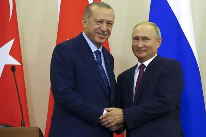 Турецький дипломат пояснив, чим корисна дружба Ердогана з Путіним