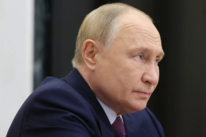 Путін, де твої карти...