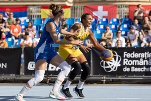 Міріам Уро-Ніле (праворуч) зробила вирішальний вклад в успіх України