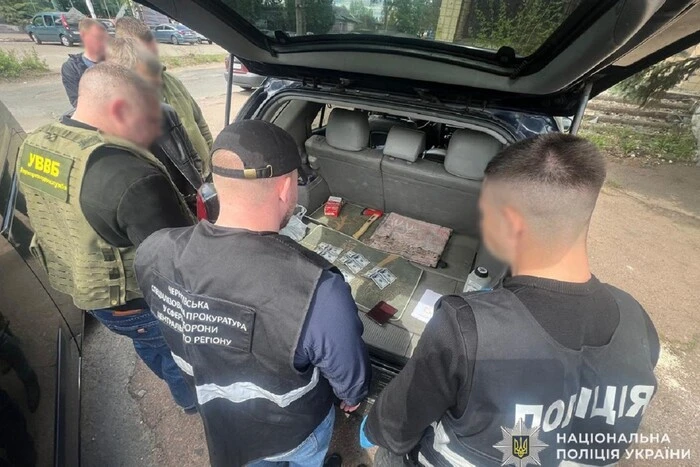 Затриманого за хабар посадовця ТЦК на Чернігівщині поміщено до ізолятора