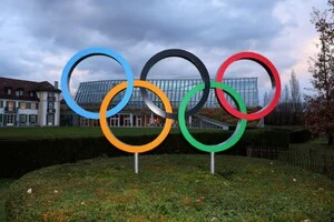 У 2023 році МОК рекомендував допускати росіян до змагань у нейтральному статусі