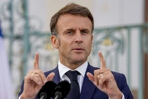 Французький президент заявив, що «більше не може чекати»