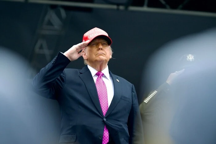 Торговельна угода між США та Китаєм укладена – Трамп