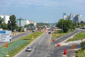 На час робіт рух транспорту на виїзд з міста буде організовано однією смугою з протилежної сторони
