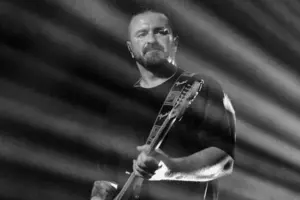 Нещодавно гітарист переніс другу хіміотерапію