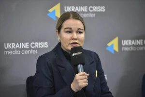 У 2009 році стала співзасновницею Інституту світової політики, яким керувала протягом восьми років