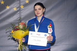 Членкиня російського військового клубу виграла чемпіонат Європи з фехтування