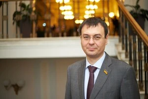 Гетманцев: Книга читається на одному диханні, але моментами змушує завмирати з думкою: «Точно!»