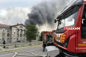 У Києві тривають рятувальні роботи