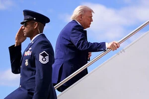 Одна из главных причин падения рейтинга Трампа – мягкое отношение к Путину