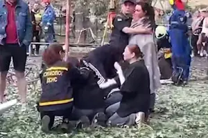 Батьки дізналися, що їх син не вижив