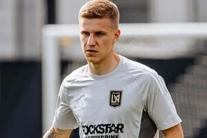 Смоляков перейшов до ФК «Лос-Анджелес» з «Полісся» в лютому цього року за два мільйони євро