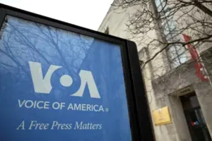 В березні Трамп звинуватив VOA у поширенні «антиамериканської» та партійної «пропаганди», назвавши її «голосом радикальної Америки»