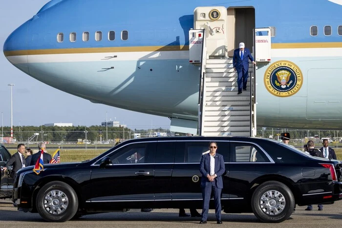 Трамп прибув до Нідерландів на саміт НАТО