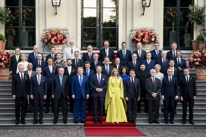 Зеленський, Трамп, Макрон та лідери інших країн зібралися на саміті НАТО