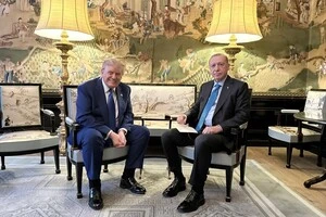 Трамп та Ердоган обговорили російсько-українську війну під час саміту НАТО