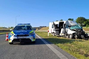 У Польщі мікроавтобус врізався у вантажівку: обидва водії – українці