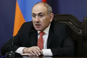 Прем'єр Вірменії заявив про спробу держперевороту: заарештовано архієпископа