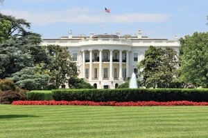 Прессекретарка Білого дому Каролайн Лівітт чітко дала зрозуміти, що адміністрація хоче вжити заходів після витоку інформації