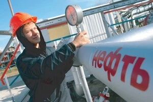 Росія готова збільшити видобуток нафти – Bloomberg