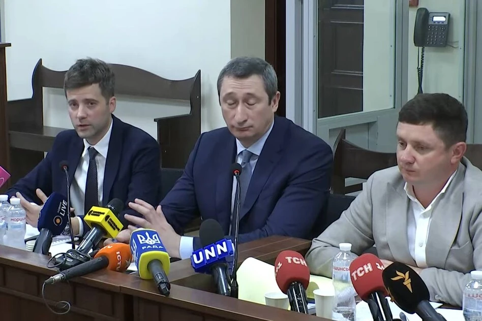 Книжка та знижки. Як віцепрем’єр Чернишов став «клієнтом» НАБУ