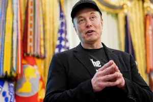 Маск знову розкритикував податковий план Трампа