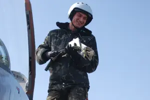 Уночі, відбиваючи масований повітряний напад РФ, на літаку F-16 загинув льотчик 1-го класу підполковник Максим Устименко