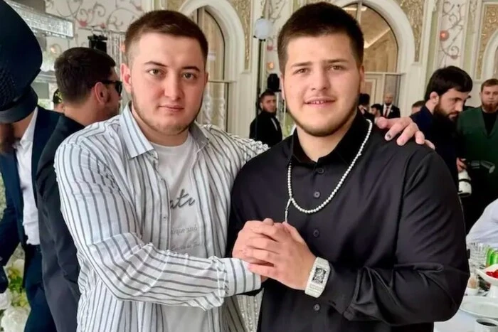 Неповнолітній син Кадирова засвітив на весіллі годинник за $7 млн