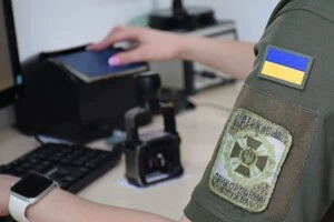 Спробу незаконного виїзду за кордон викрили в пункті пропуску «Вилок» на Закарпатті