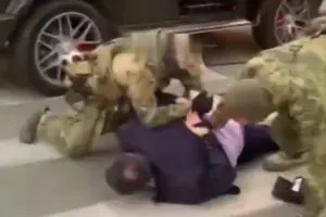 Російські силовики провели затримання азербайджанських бізнесменів (відео)