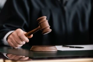 У більшості випадків корупціонери обходяться лише штрафом, а не вʼязницею