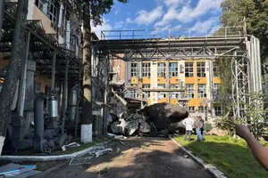 Удар пошкодив цехи, де займаються металообробкою, пайкою мікросхем і де випускають БпЛА