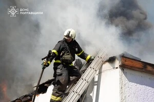 Росіяни вдарили безпілотниками по полтавських ТЦК