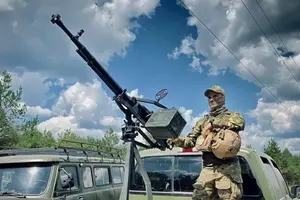 У столиці працює ППО по російських дронах 