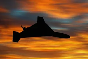 У столиці уламки БпЛА впали на дах житлового будинку (оновлено)