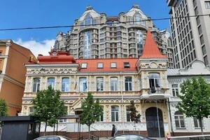 Окупанти пошкодили консульський відділ посольства Польщі