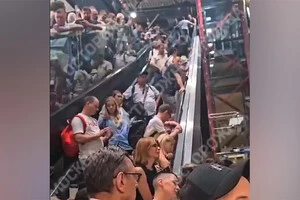 Колапс в аеропортах РФ: через загрозу дронів скасовано майже 100 рейсів 