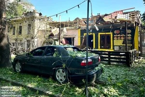 Вранці «шахеди» атакували Миколаїв: масштабні руйнування (фото, відео)