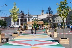 Контрактова площа стала найбільшим в країні спортивним майданчиком просто неба 