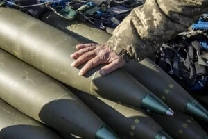 Британія та Євросоюз відклали плани щодо відправки військ до України