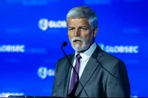 Президент Чехії підготував власний план відновлення України